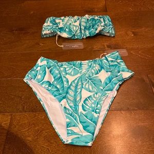 NWT bikini. Kenny Flowers